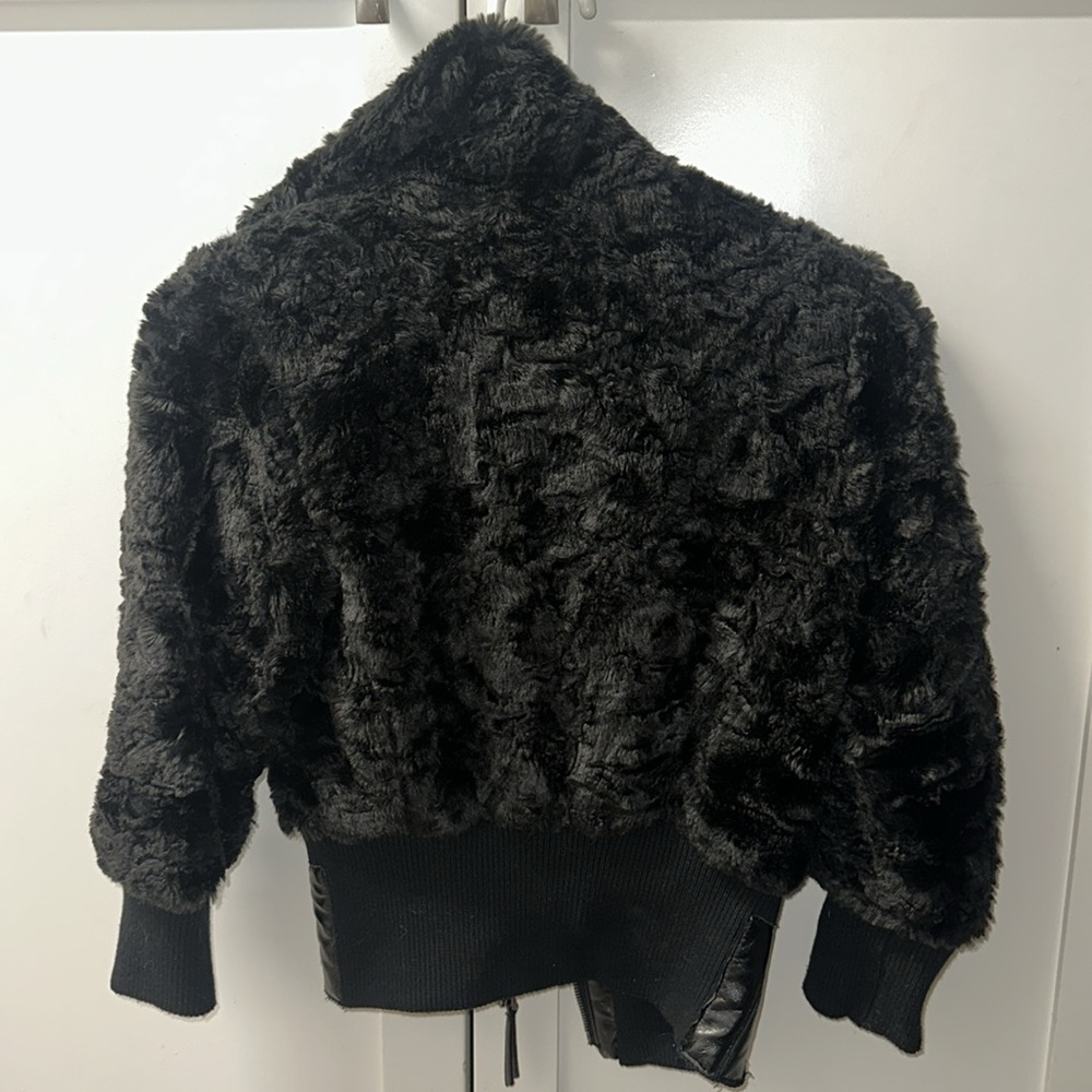 Cutest crop jacket - Picture 2 of 3